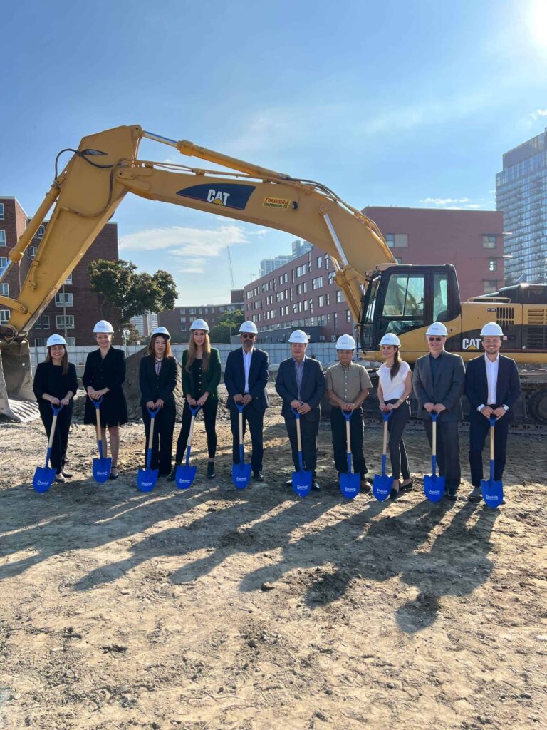 Daniels Corporation Daniels On Parliament Ceremony Live In Regent Park