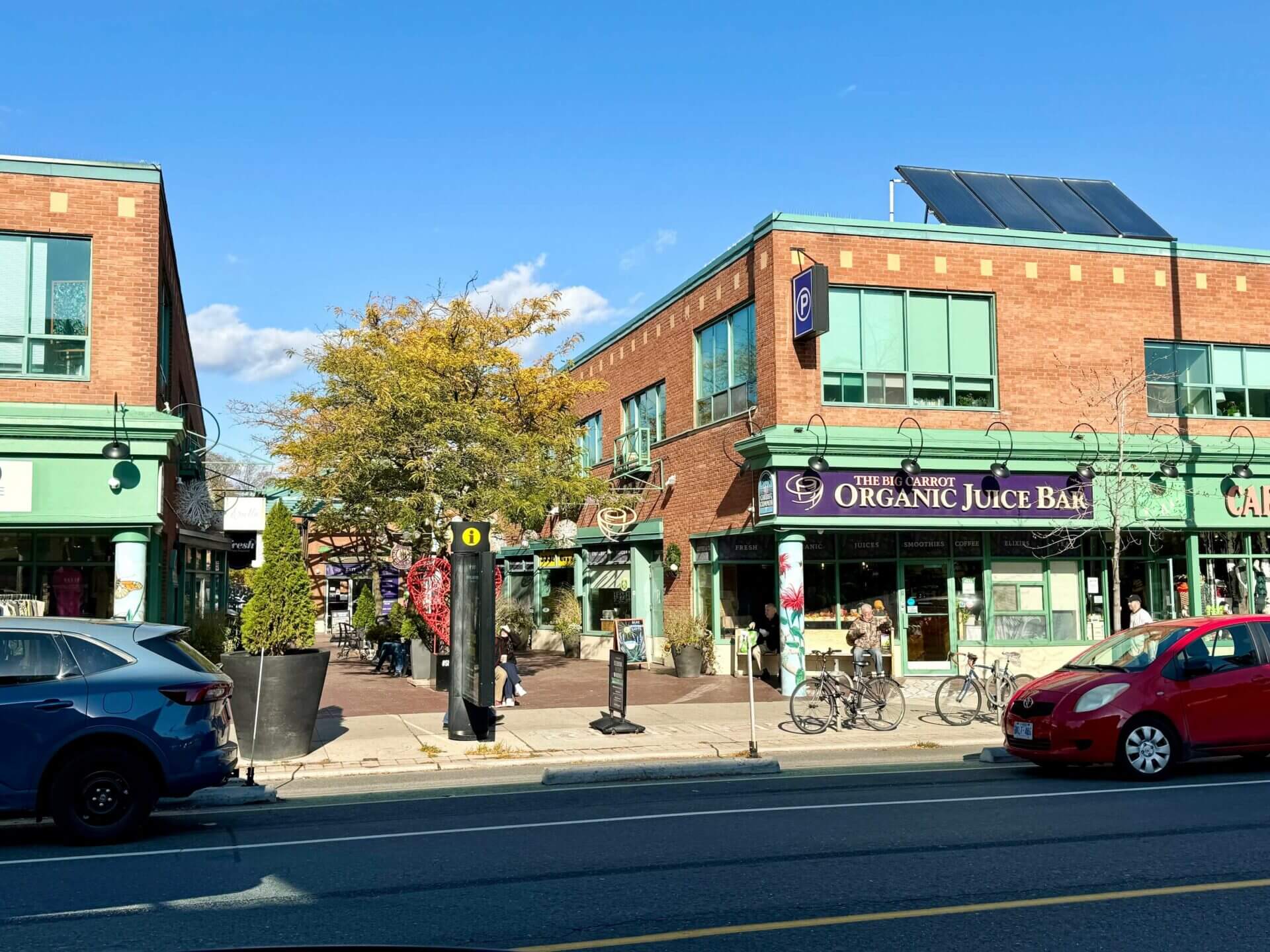 The Big Carrot on the Danforth